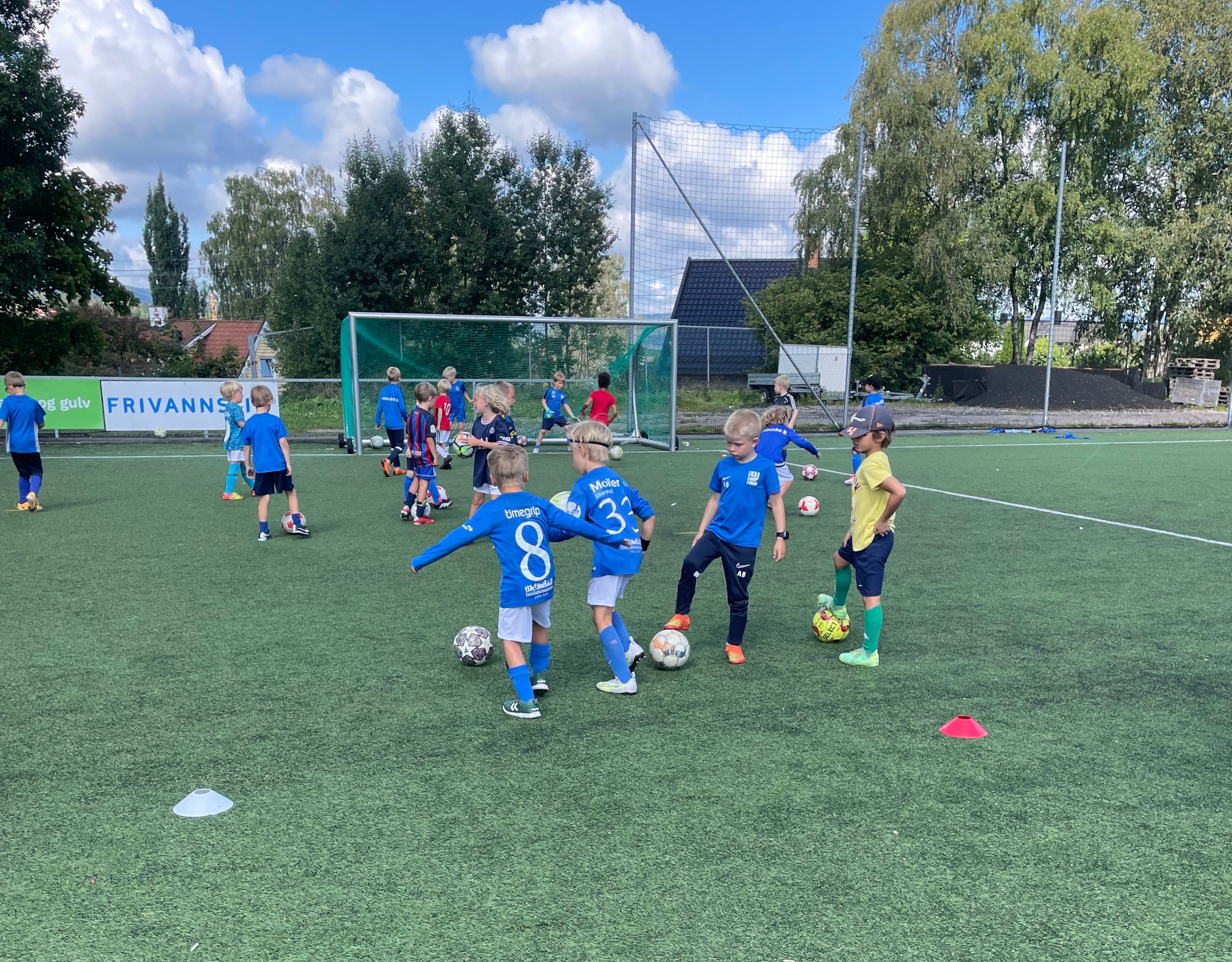 Full fart på Tine Fotballskole